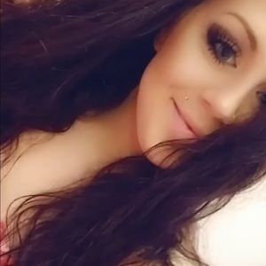 Meet your Posher, Calissa